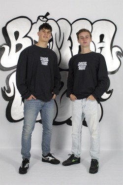 CAMISETA OVERSIZED GRIS